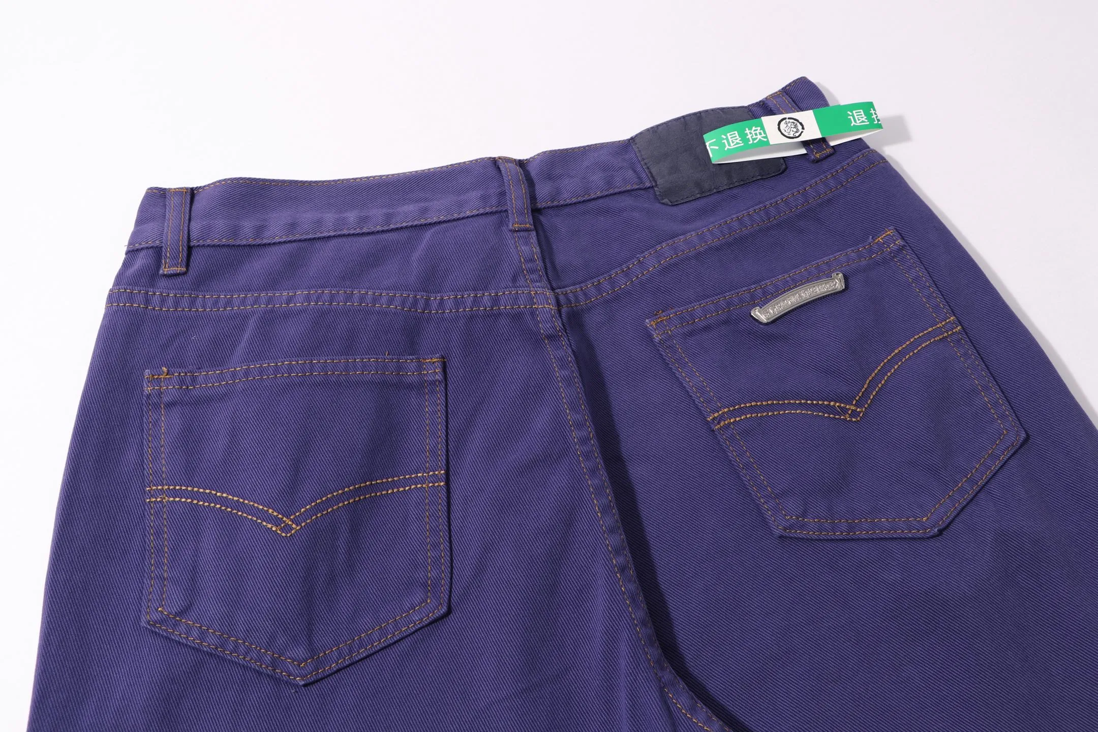 P220 Style number: H32 Croxin & 𝐂𝐡𝐫𝐨𝐦𝐞 𝐇𝐞𝐚𝐫𝐭 ss25 purple dopamine solid color jeans. Styles with different washed textures are very friendly to people with thin legs and thick legs. The slightly flared version perfectly modifies the leg shape. The timeless and moderate length makes it easy to match and match. It is the basis for various styles and is a must-have in your wardrobe! The fabric is stiff but also makes the upper body soft without losing texture. The washing process is even more perfect. It is a must-have item for everyone! ! ! Washed wheat, hang tag, pants label, three labels complete Color: purple Size: 28-30-32-34